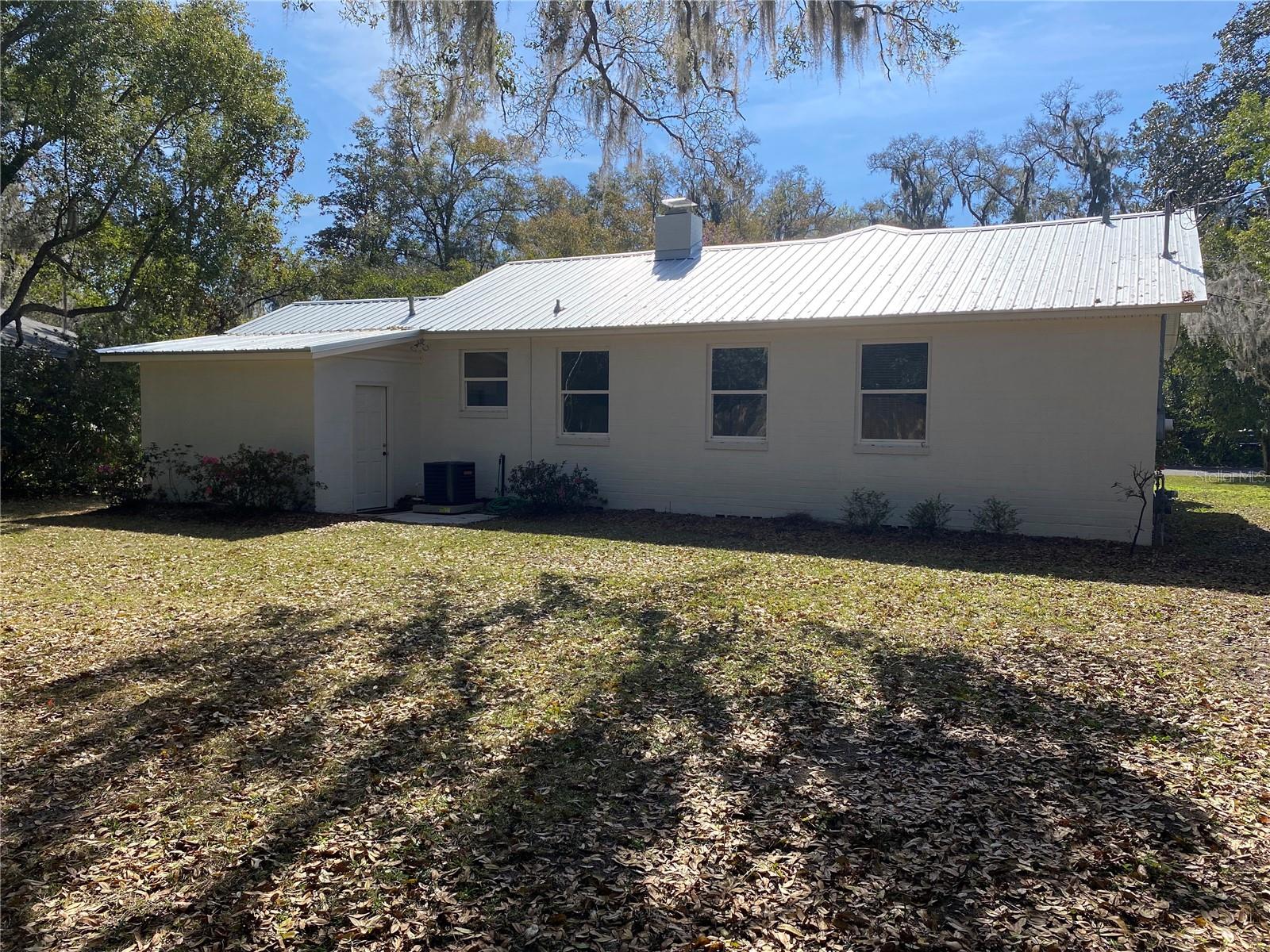 MURREY HILL COURT - Residential