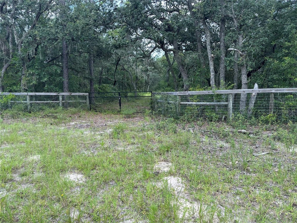 Photo of 5730 SE County Road 337, Morriston, FL 32668 (MLS # OM729271)