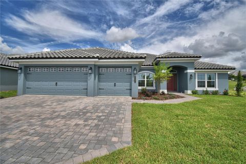 Photo of 4300 Juliana Lake Drive, Auburndale, FL 33823 (MLS # L4953235)