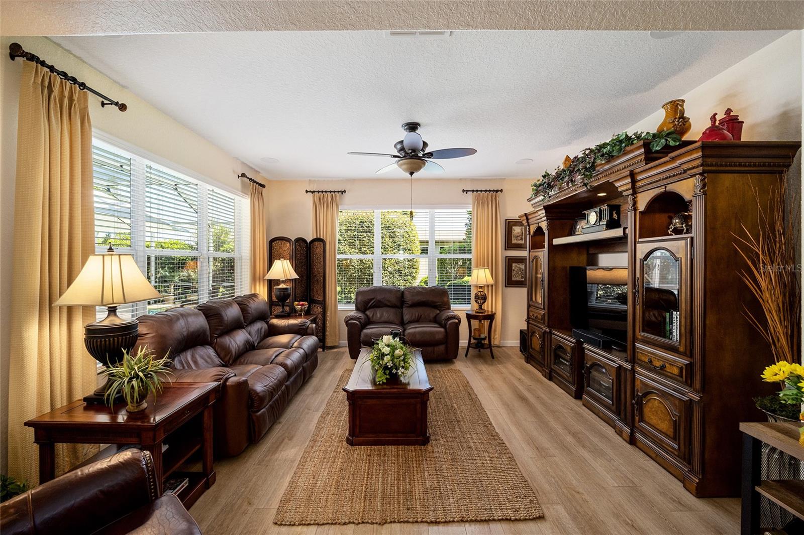 STONE CREEK - Residential