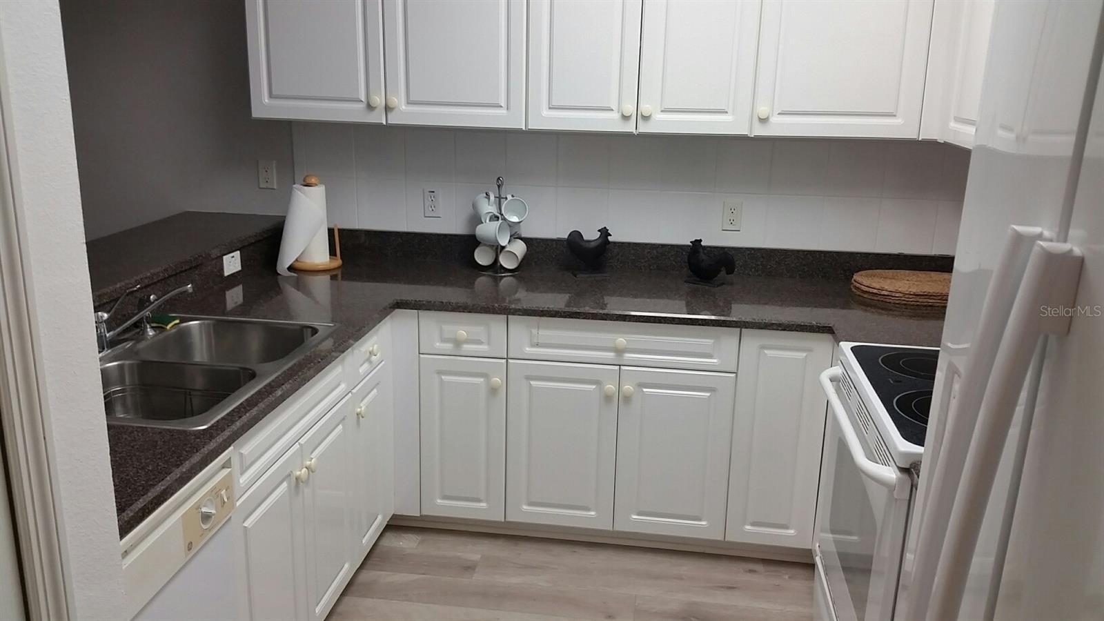 Ocean Walk Condo At Nsb - Residential