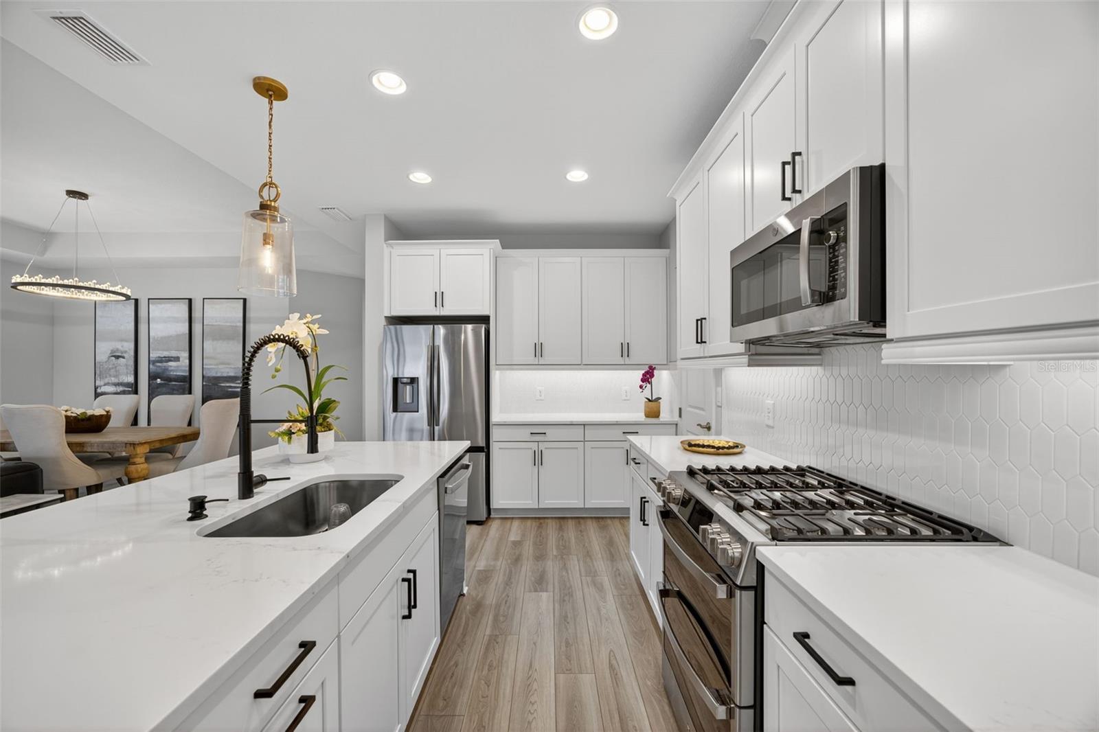 SWEETWATER AT LAKEWOOD RANCH PH I & II - Residential