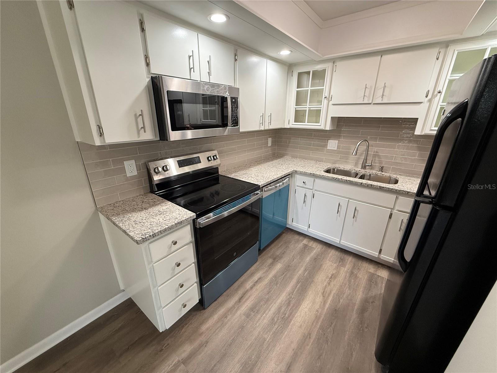 LAKE FOREST UNIT 5 A - Residential Lease