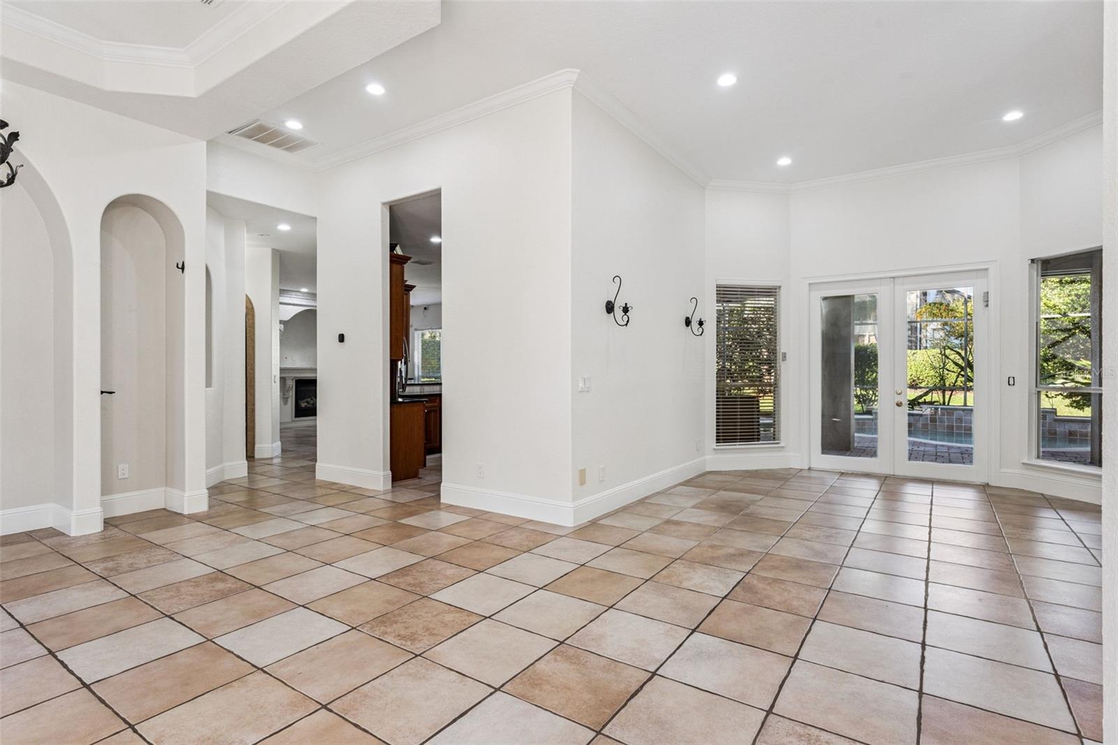 ESTATES AT PHILLIPS LANDING - Residential Lease