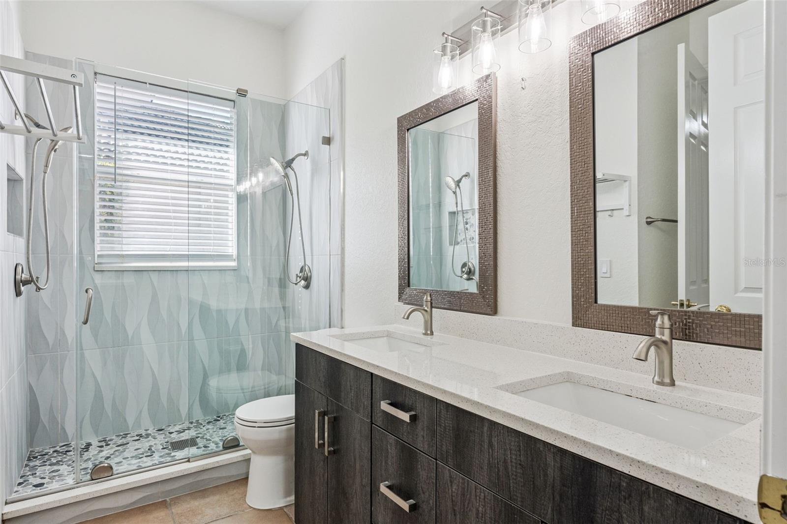 ESTATES AT PHILLIPS LANDING - Residential Lease