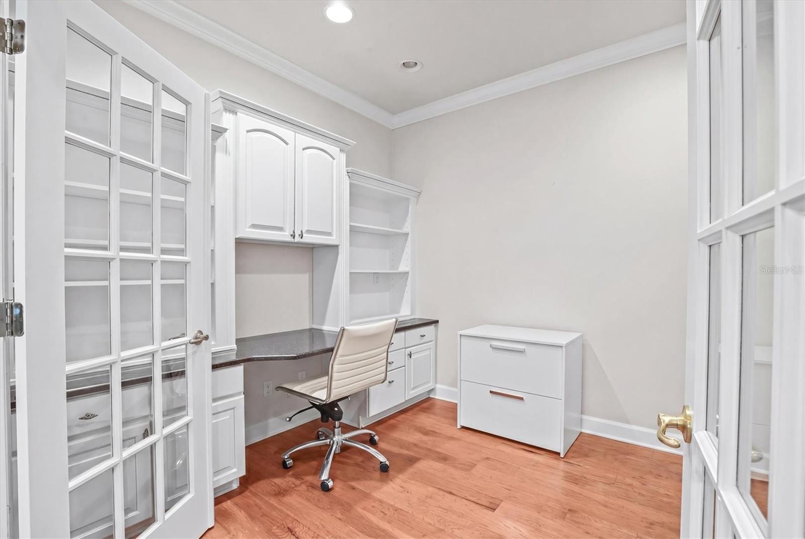 PROVENCE TOWNHOMES AT WATERCHASE - Residential Lease