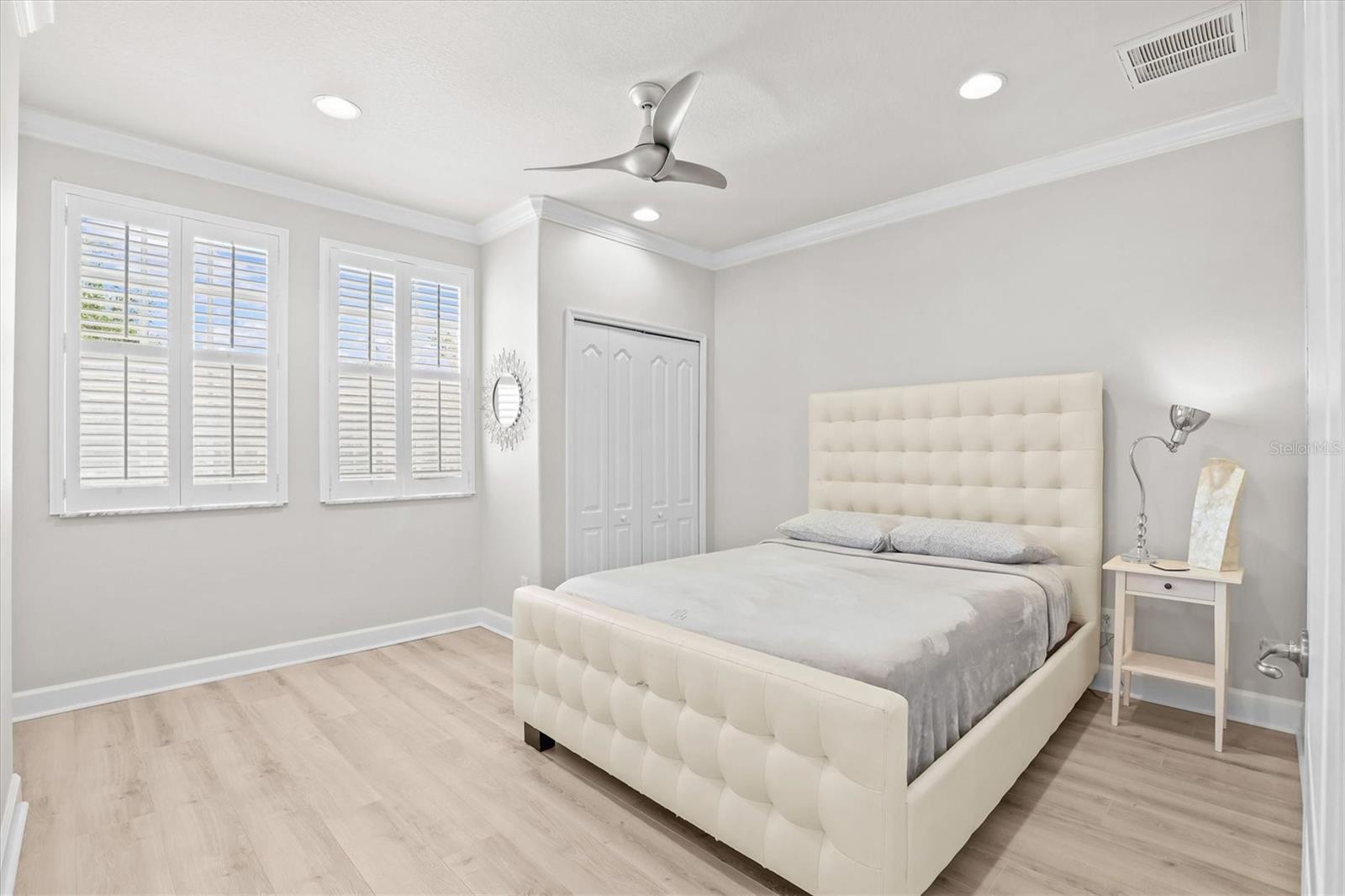 PROVENCE TOWNHOMES AT WATERCHASE - Residential Lease