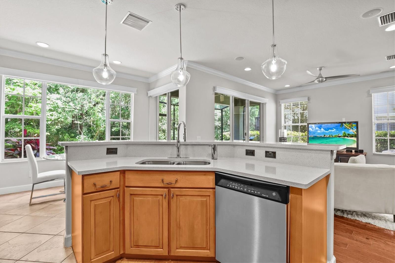 PROVENCE TOWNHOMES AT WATERCHASE - Residential Lease