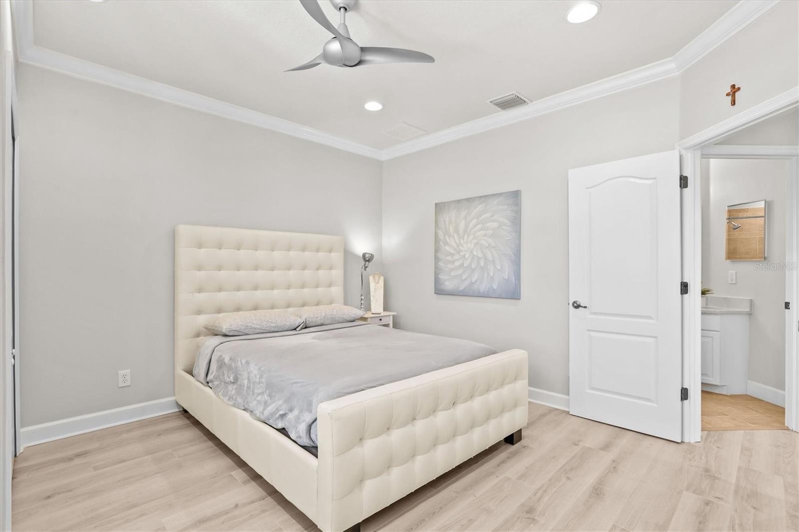 PROVENCE TOWNHOMES AT WATERCHASE - Residential Lease