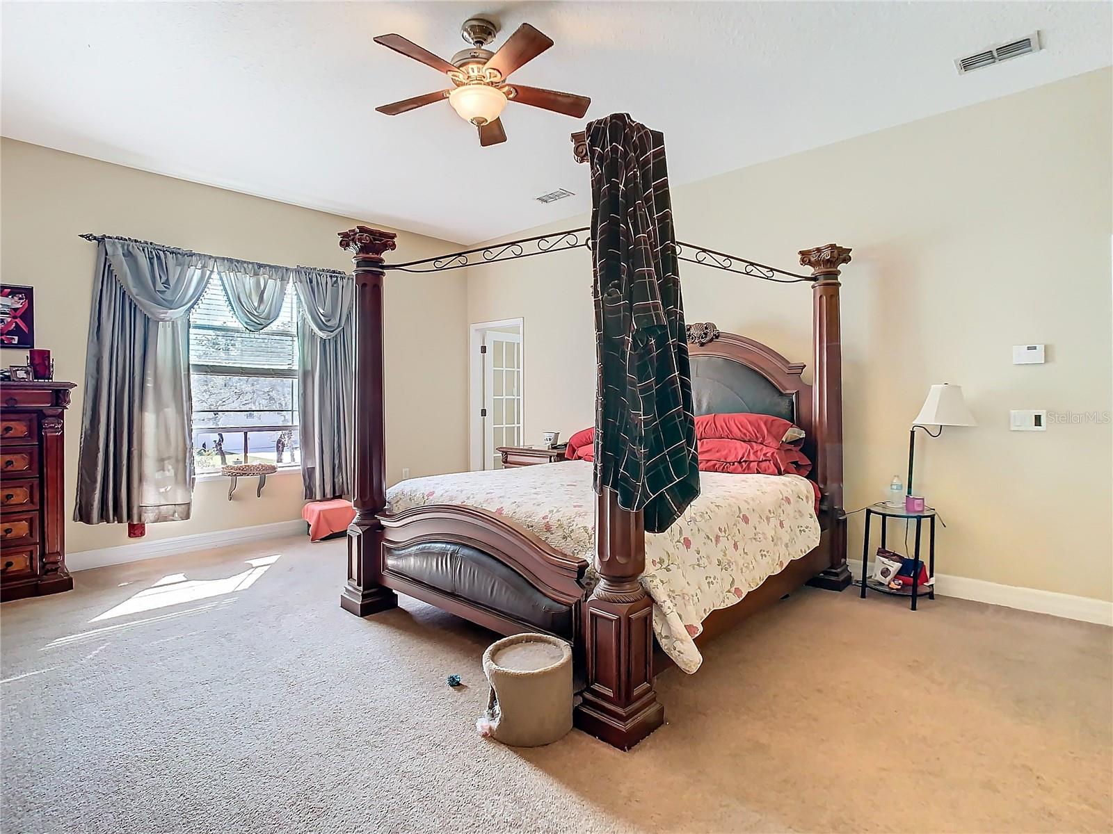 ROYAL HIGHLANDS - Residential