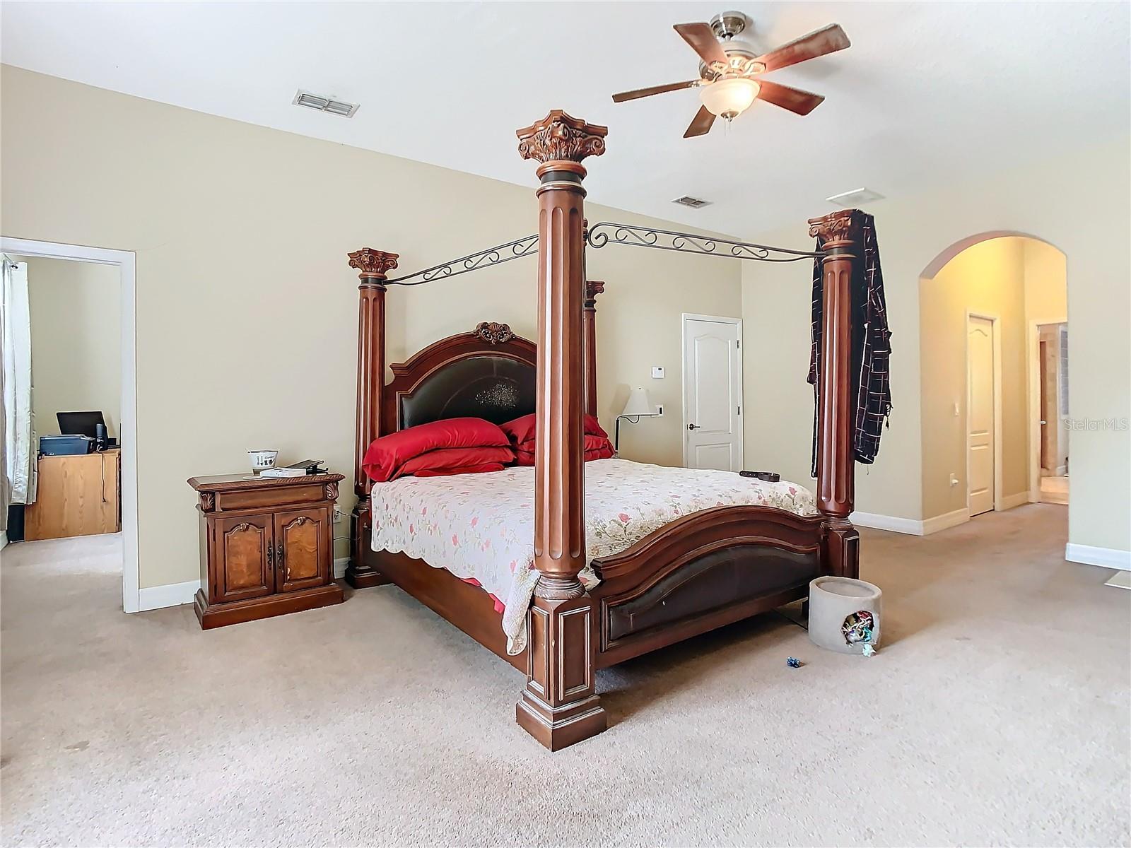 ROYAL HIGHLANDS - Residential