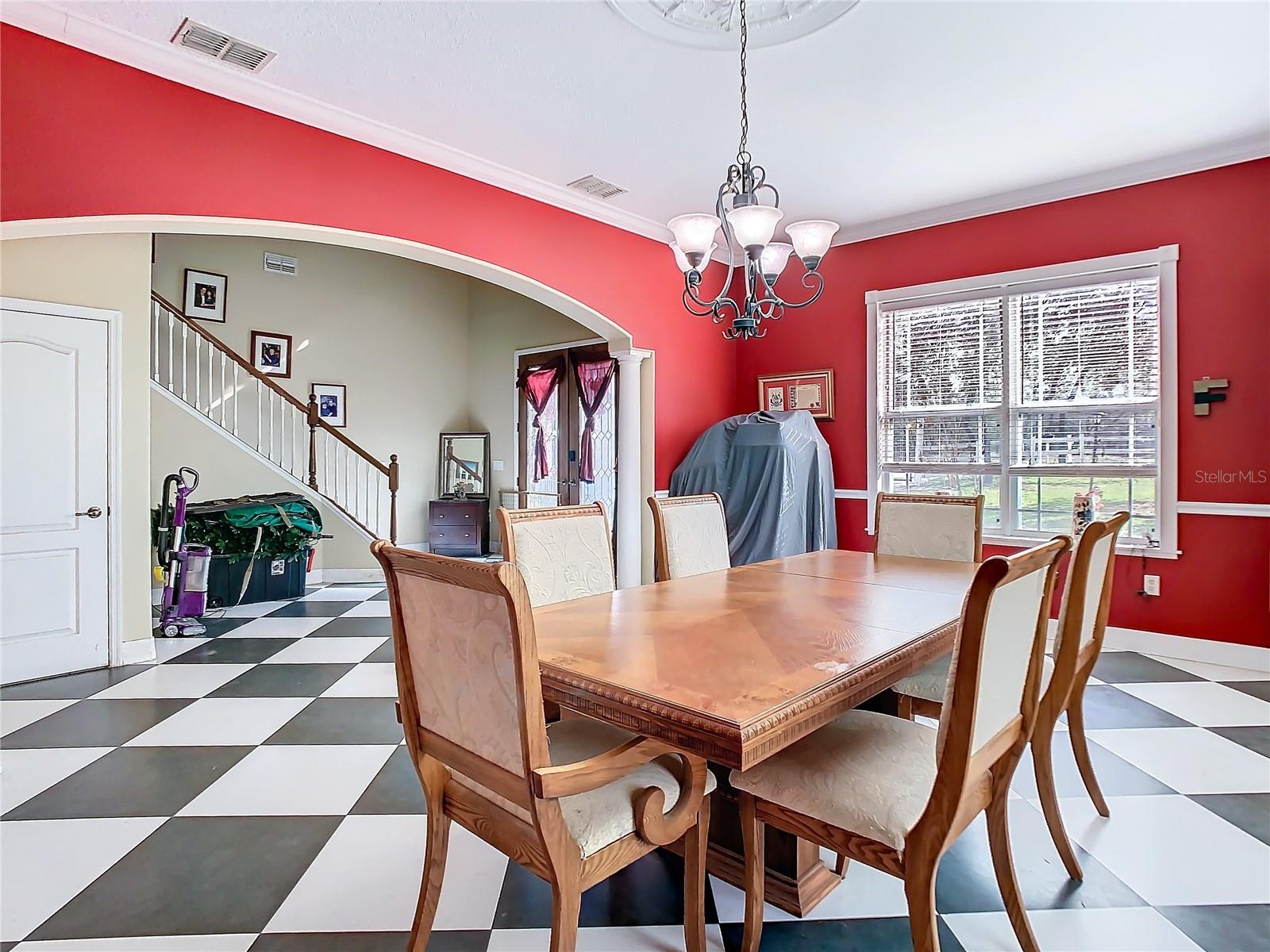 ROYAL HIGHLANDS - Residential