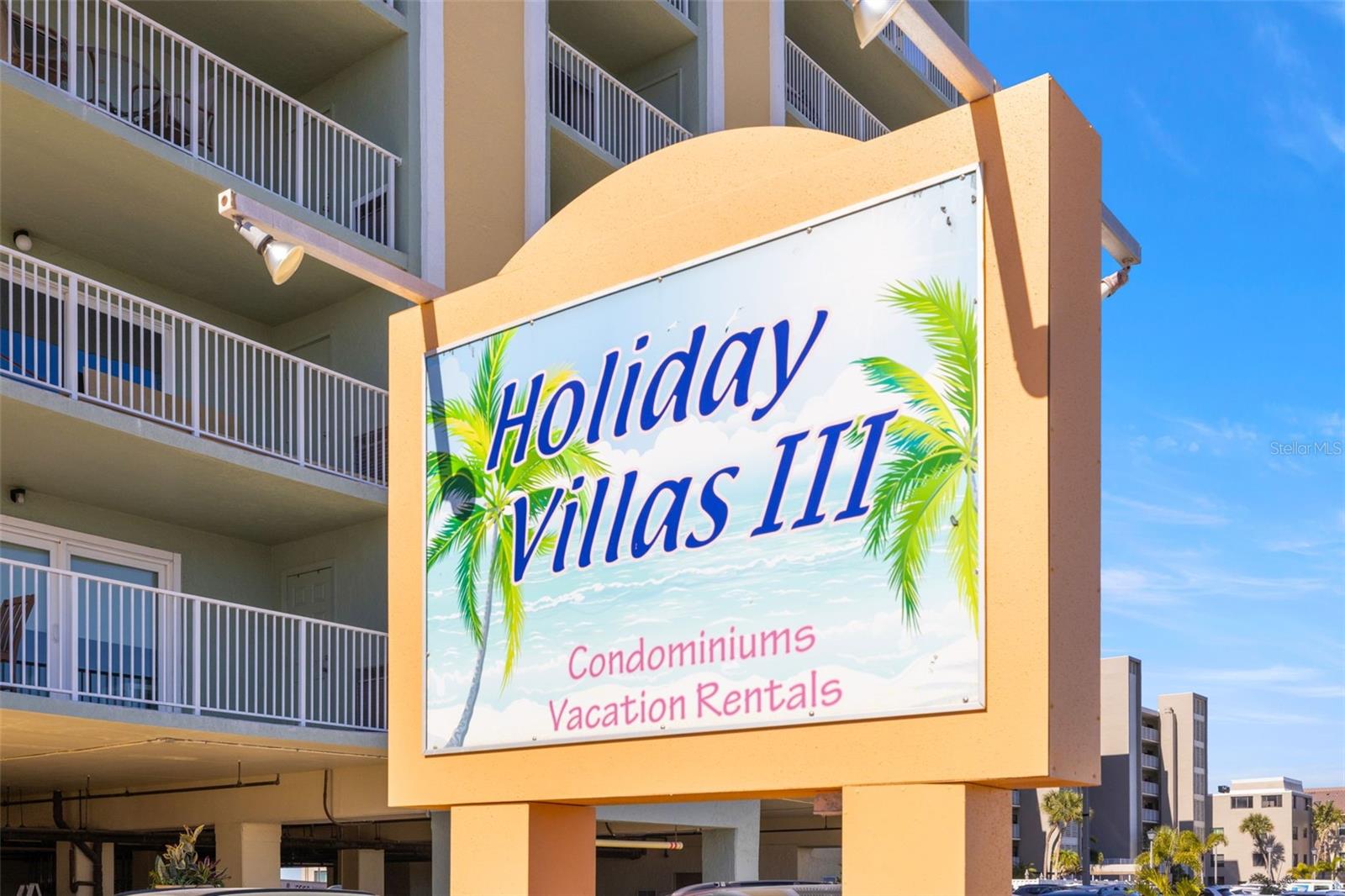 HOLIDAY VILLAS 3 - Residential