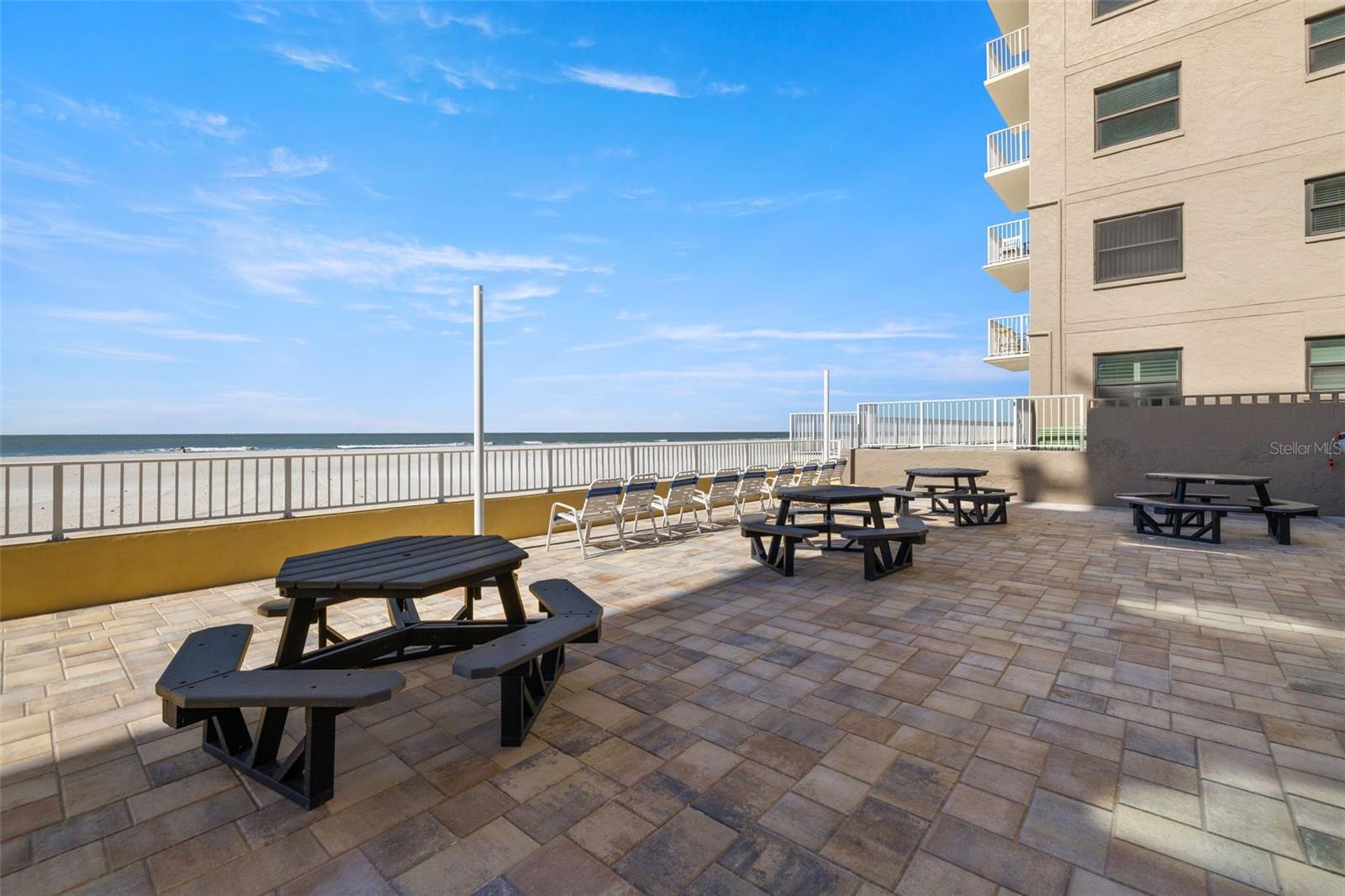 HOLIDAY VILLAS 3 - Residential