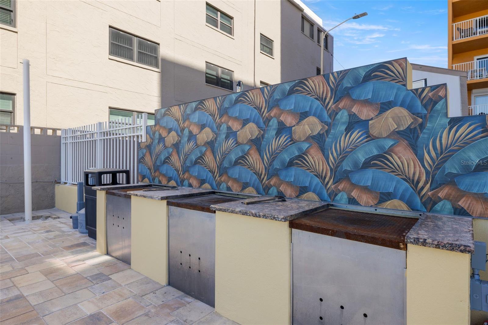 HOLIDAY VILLAS 3 - Residential