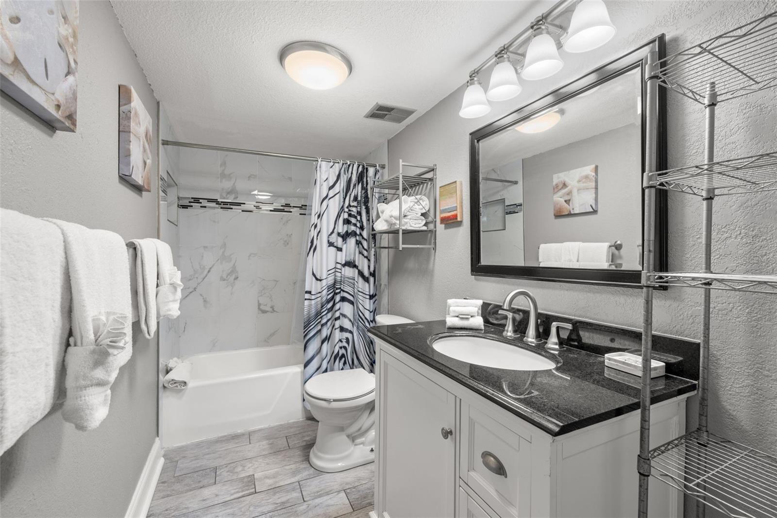 HOLIDAY VILLAS 3 - Residential