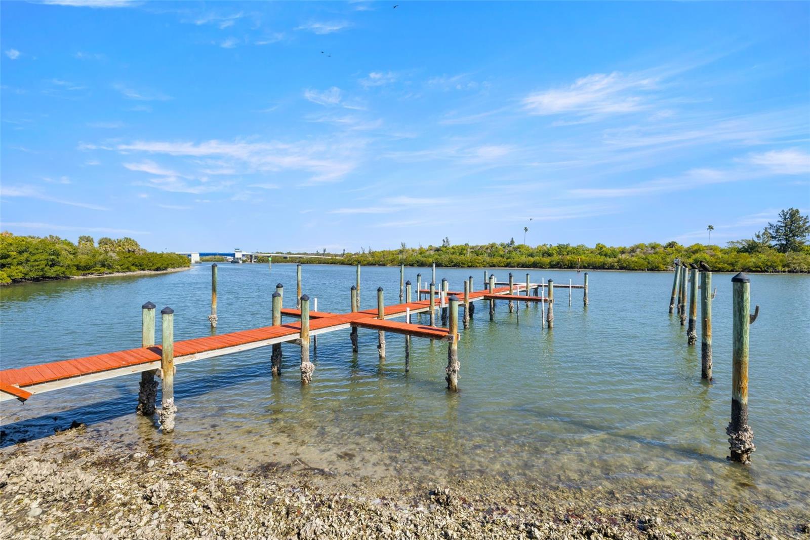 HOLIDAY VILLAS 3 - Residential