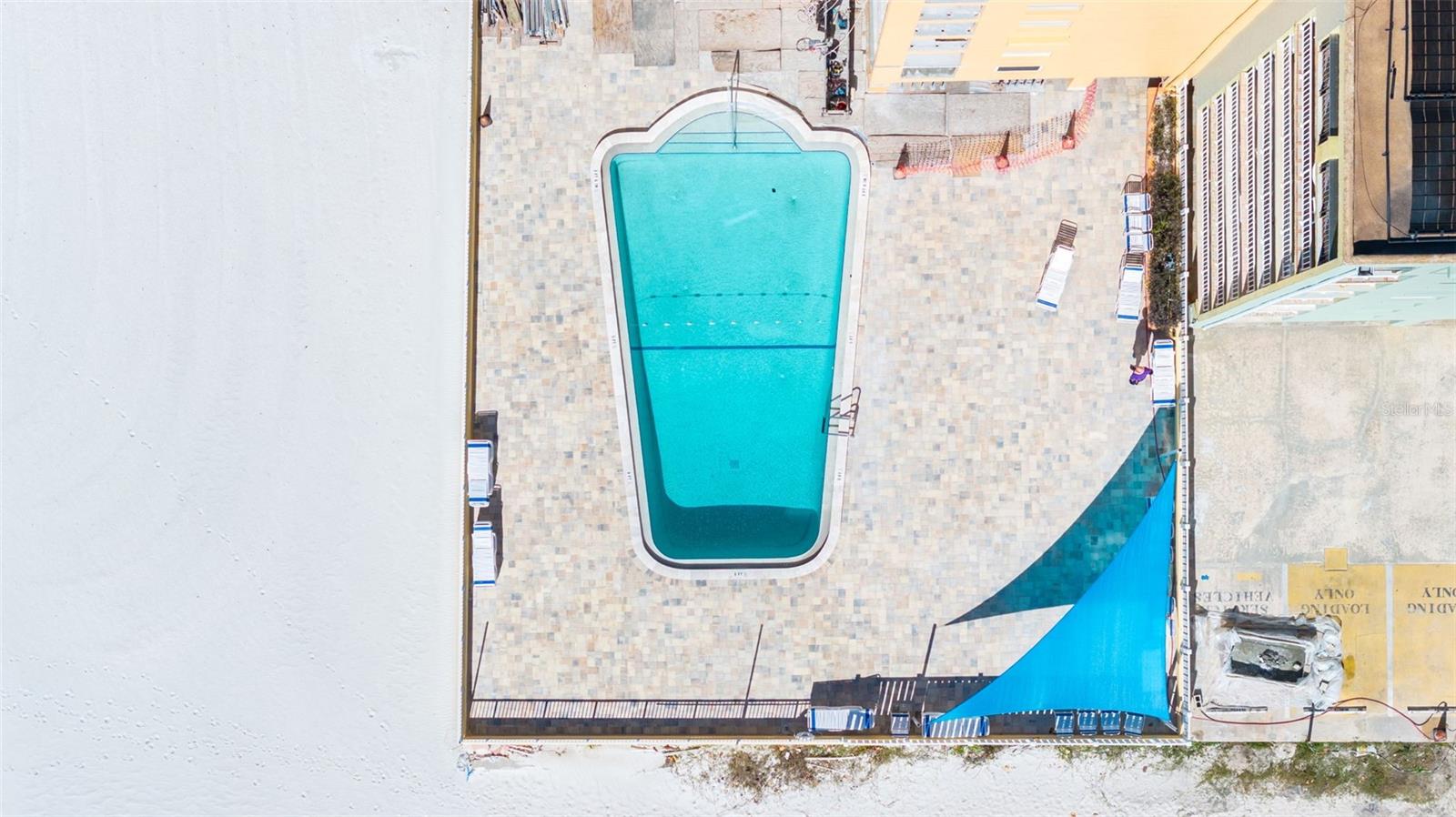 HOLIDAY VILLAS 3 - Residential