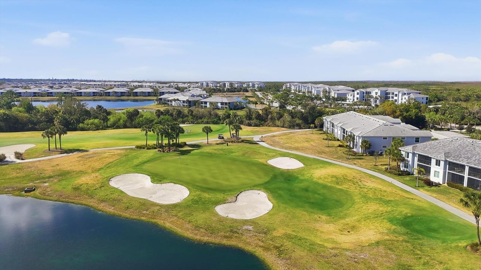 COACH HOMES I/HERITAGE LNDG PH - Residential