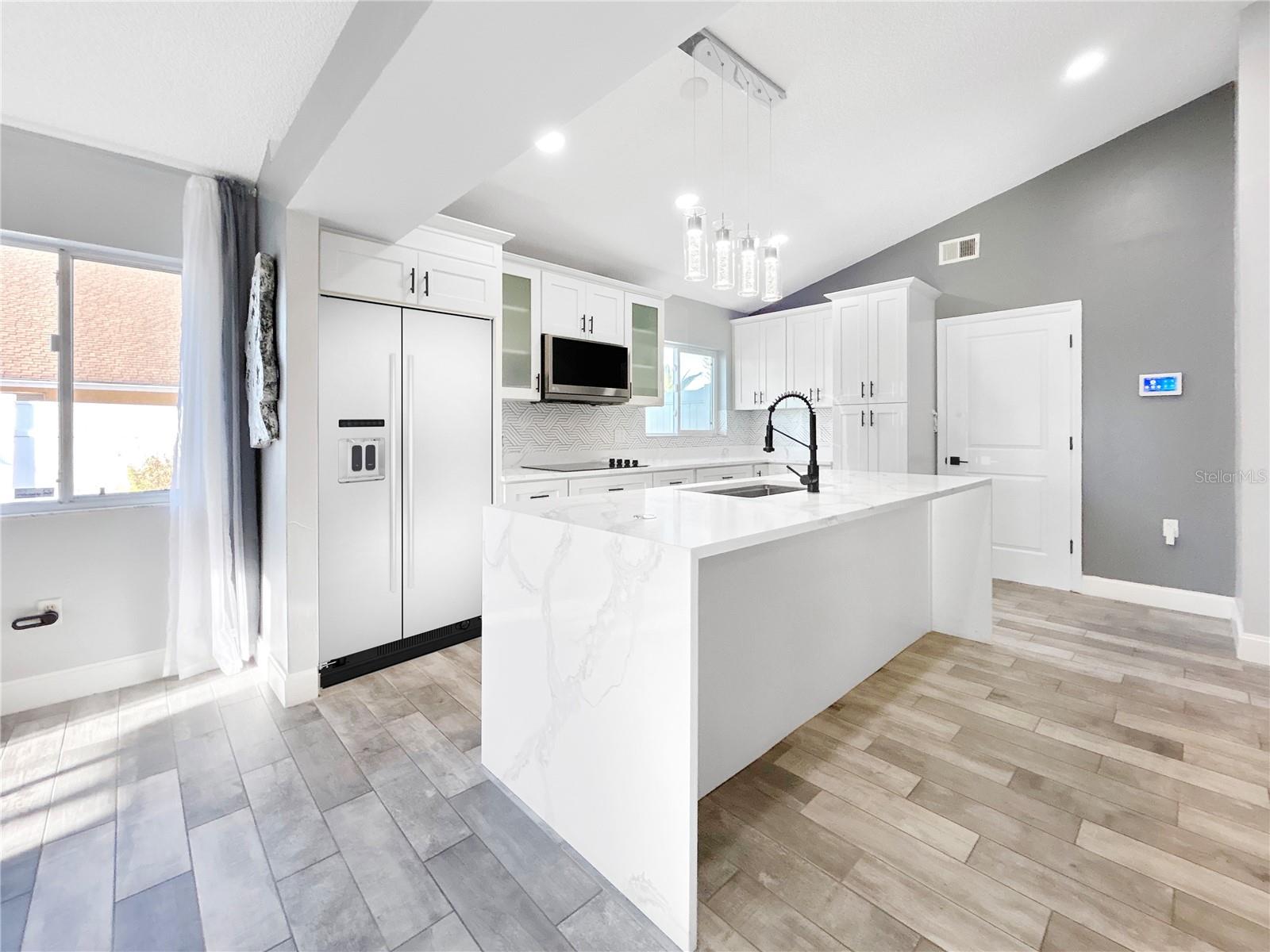 PEBBLE POINTE UNIT 1 - Residential