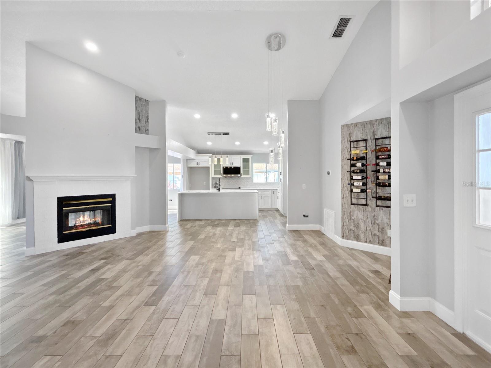 PEBBLE POINTE UNIT 1 - Residential