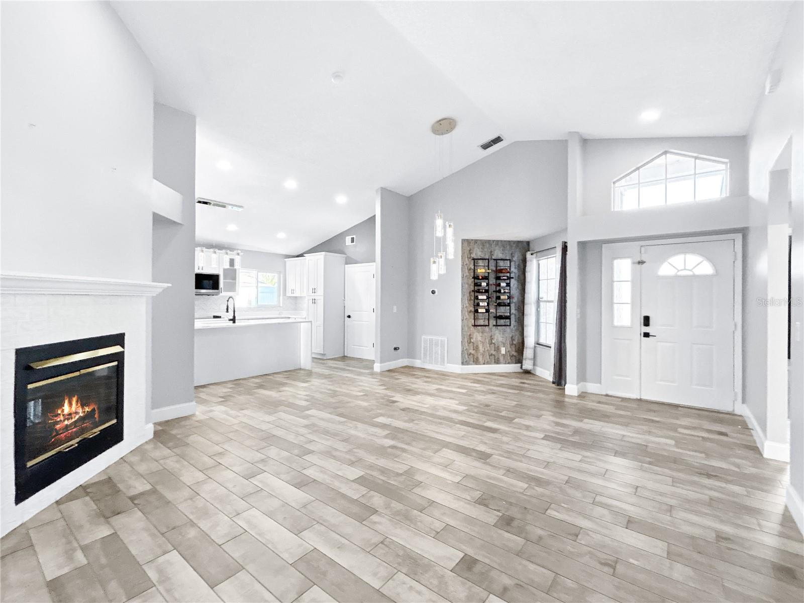 PEBBLE POINTE UNIT 1 - Residential