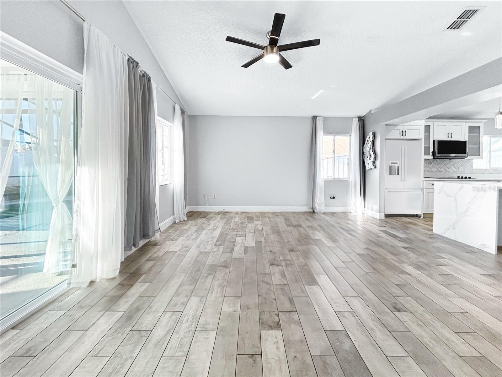 PEBBLE POINTE UNIT 1 - Residential