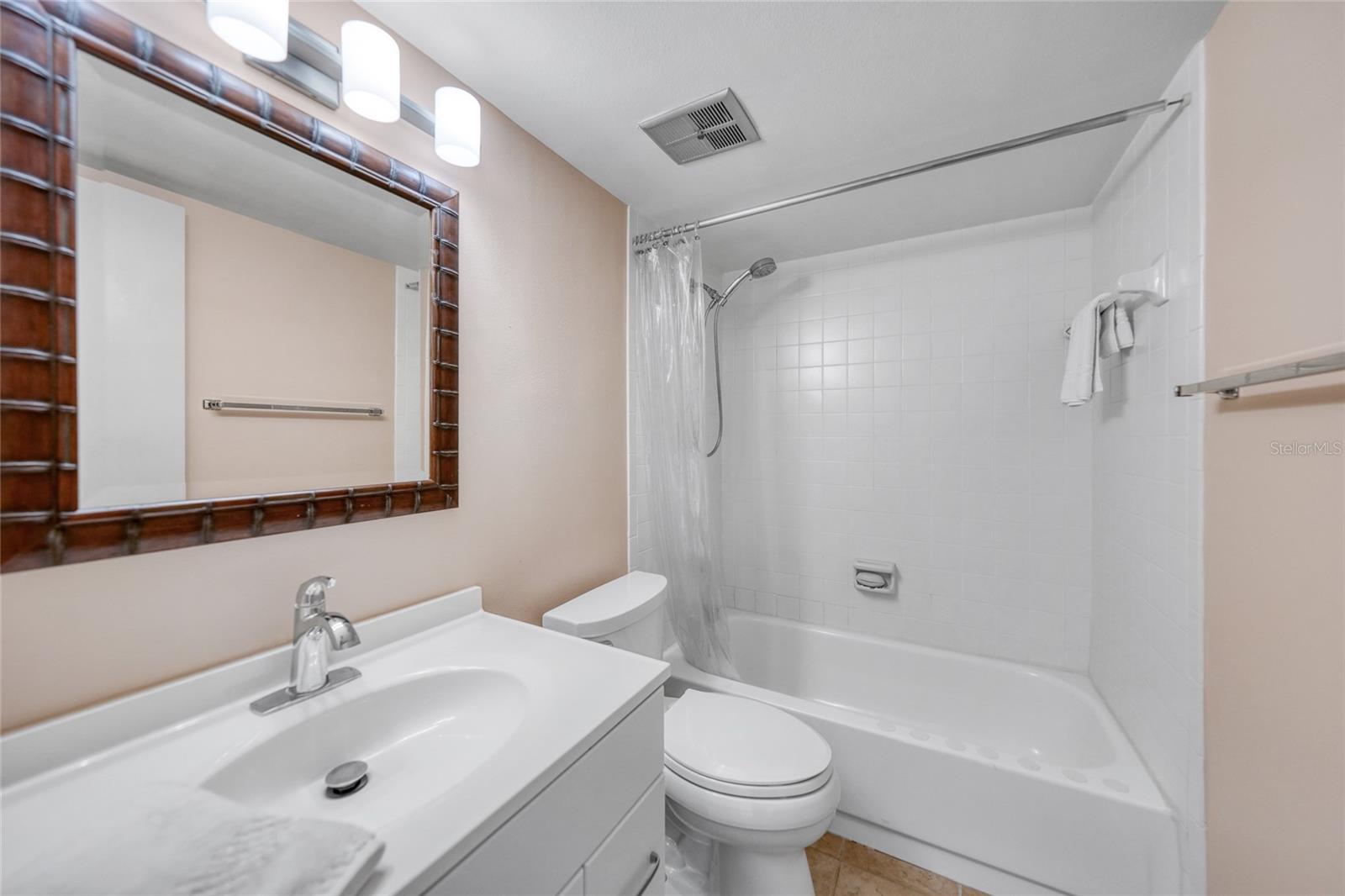 BIRD BAY II - Residential