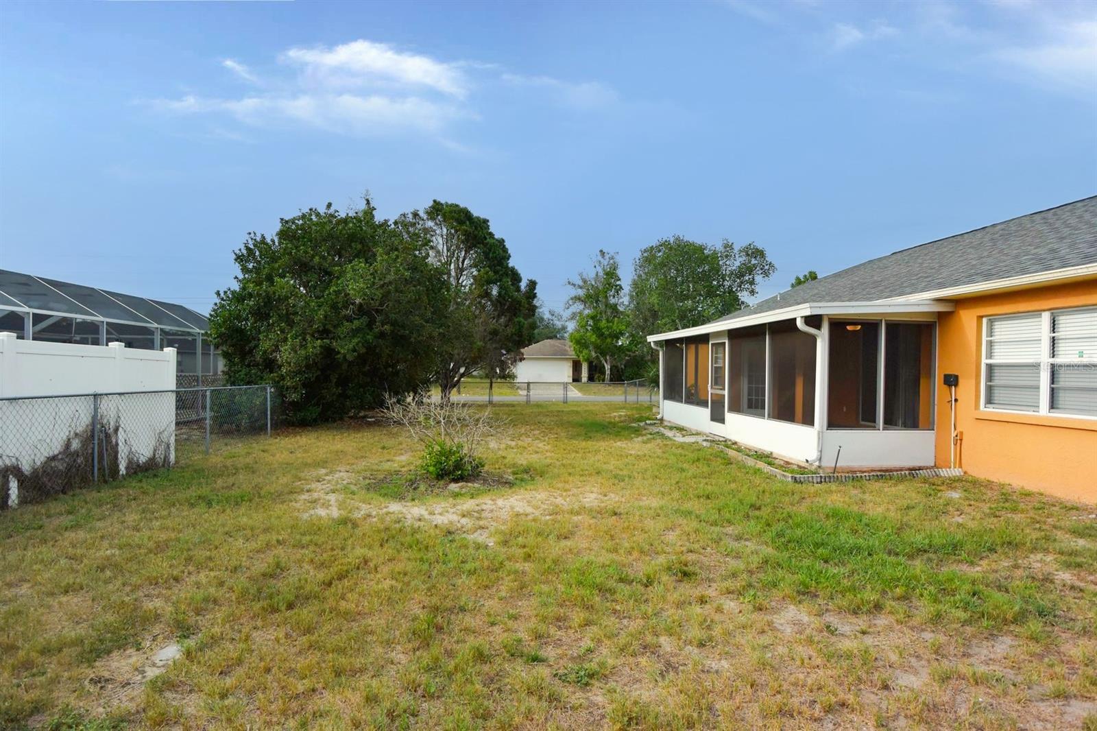 SPRING HILL - Residential