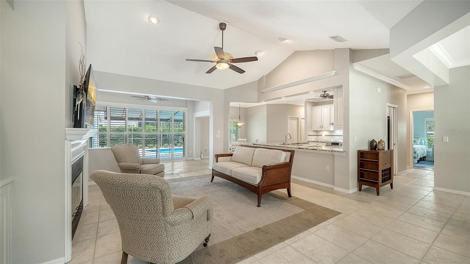 4322 HIGHLAND OAKS CIRCLE