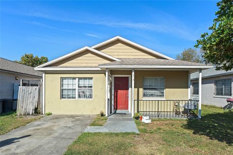 Photo of 1126 43rd Street, Orlando, FL 32839 (MLS # O6348411) Photo of 1126 43rd Street, Orlando, FL 32839 (MLS # O6348411)
