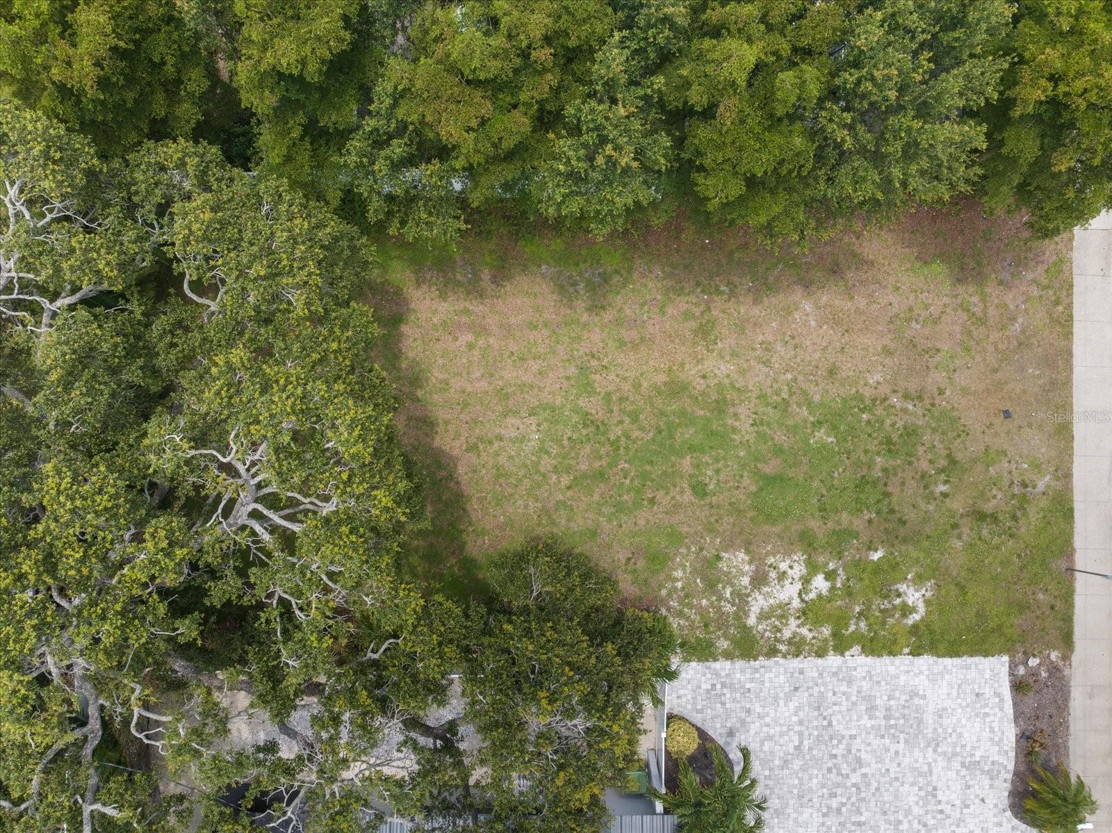 Welcome to your future home site at 1051 South Tuttle Avenue in vibrant Sarasota, Florida! This prime vacant lot is a rare find, offering a spacious 50x100 cleared and level canvas, ready for your dream home or a savvy investment property. Imagine the possibilities in this serene, no HOA community, where you're surrounded by peaceful medical offices and nestled in a quiet setting.
The lot is partially fenced along the back, providing a touch of privacy and a head start on your landscaping plans. You'll love the convenience of this location—just a stone's throw from Arlington Park, with its lush greenery and recreational opportunities. A short drive takes you to Yoder's Amish Village for delightful local flavors, while the stunning Siesta Key Beach and other local beaches are easily accessible for sun-soaked days by the ocean.
Just minutes from Downtown Sarasota, you'll enjoy a vibrant city life with its diverse dining, shopping, and entertainment options. The proximity to the Legacy Trail adds to the appeal, offering outdoor enthusiasts miles of scenic paths to explore. Whether you're planning to build your forever home or an investment property, this lot offers the perfect blend of location, convenience, and potential.