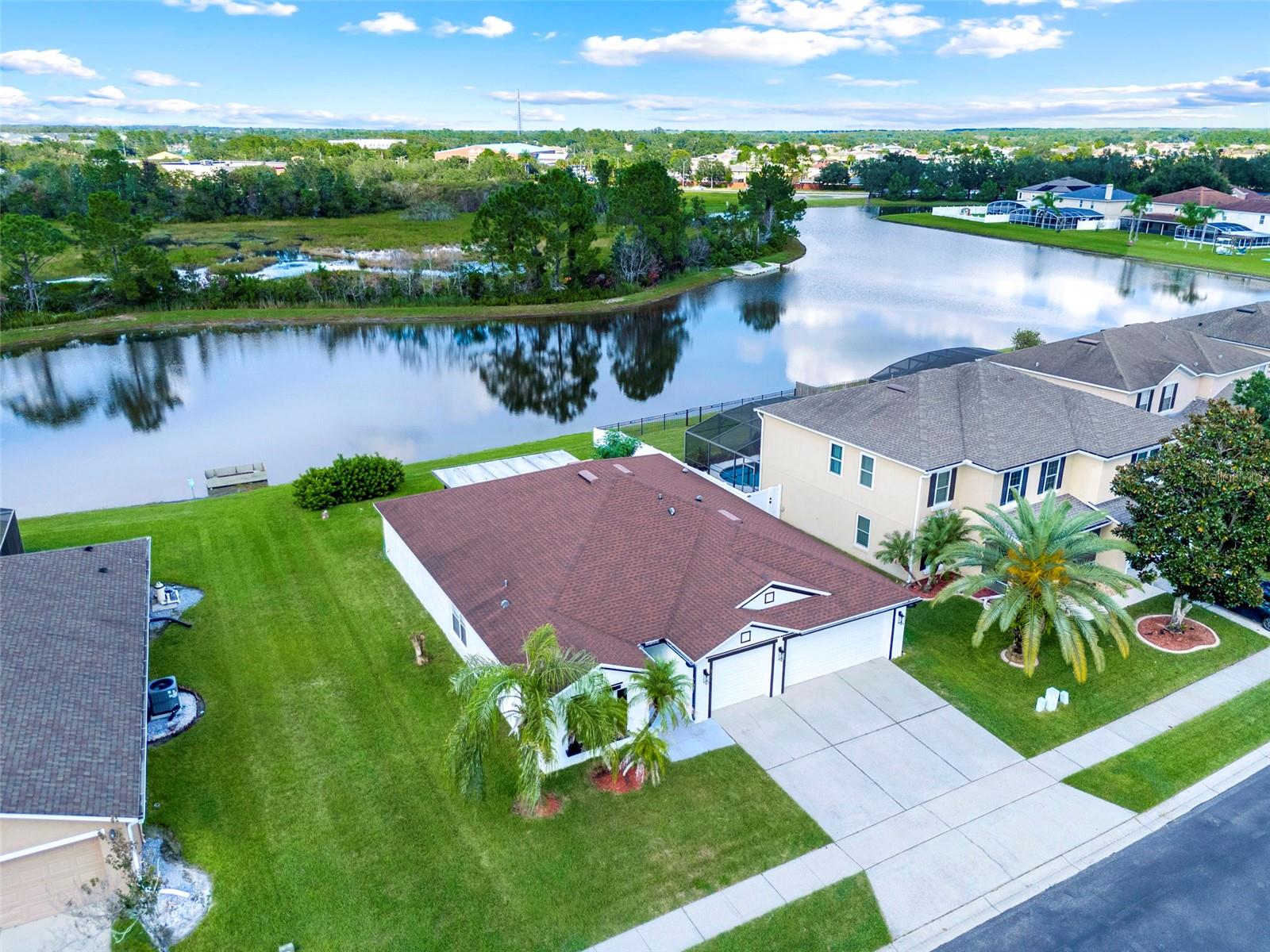 831 BELHAVEN DR
