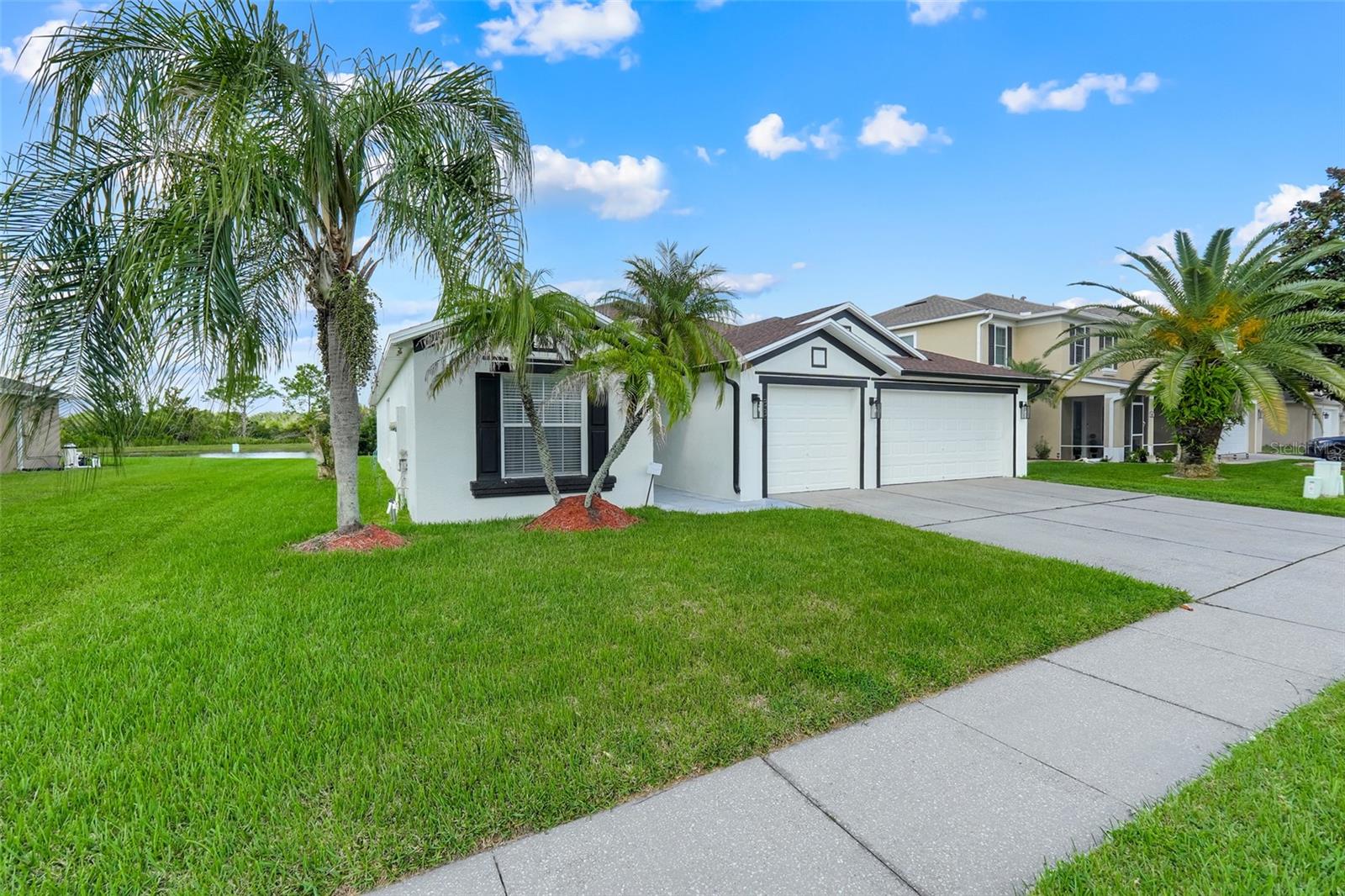 831 BELHAVEN DR
