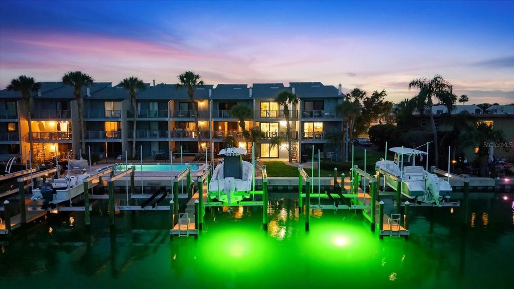 Photo of 11835 3rd Street E, Treasure Island, FL 33706 (MLS # TB8505131)