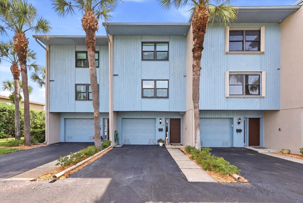 Photo of 11835 3rd Street E, Treasure Island, FL 33706 (MLS # TB8505131)