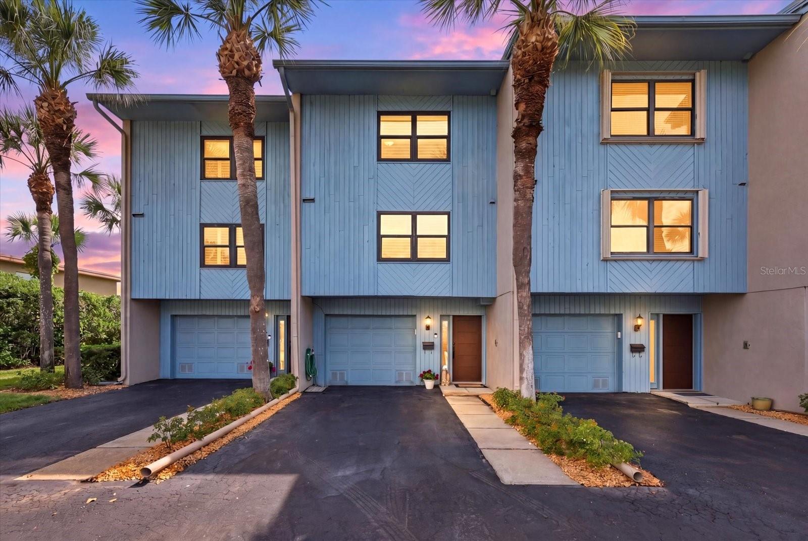 CAPRI LANDINGS CONDO - Residential
