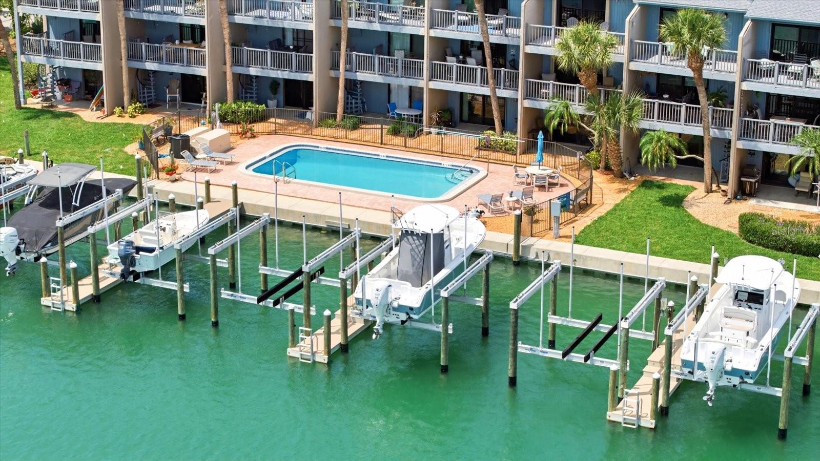 CAPRI LANDINGS CONDO - Residential