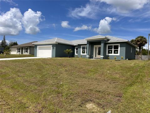 Photo of 708 Daysland Avenue SW, Palm Bay, FL 32908 (MLS # O6331587) Photo of 708 Daysland Avenue SW, Palm Bay, FL 32908 (MLS # O6331587)