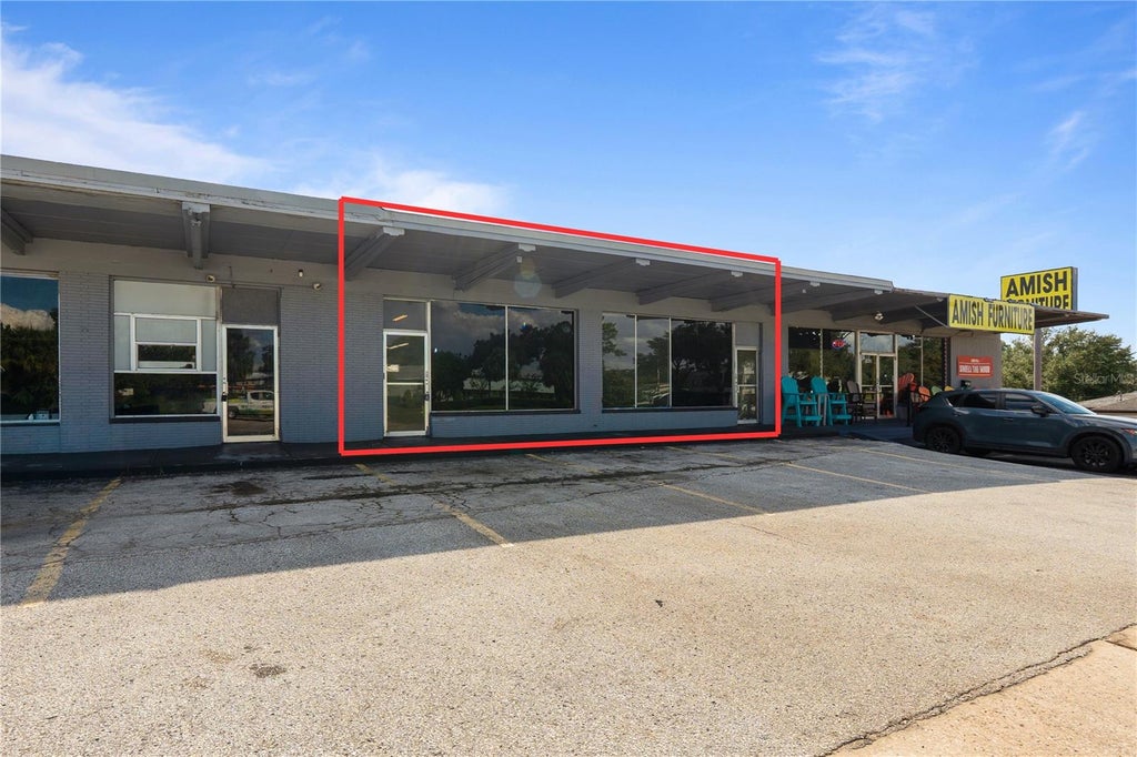 Photo of 1039 W Highway 50, Clermont, FL 34711 (MLS # G5119103)
