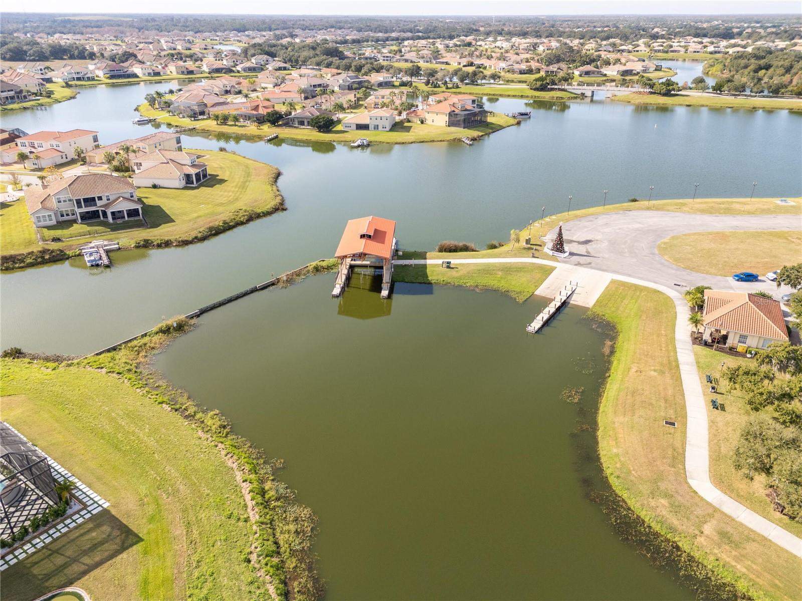 BELLALAGO PH 4P - Residential