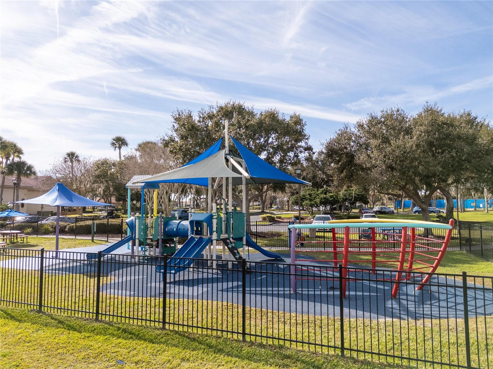 BELLALAGO PH 4P - Residential