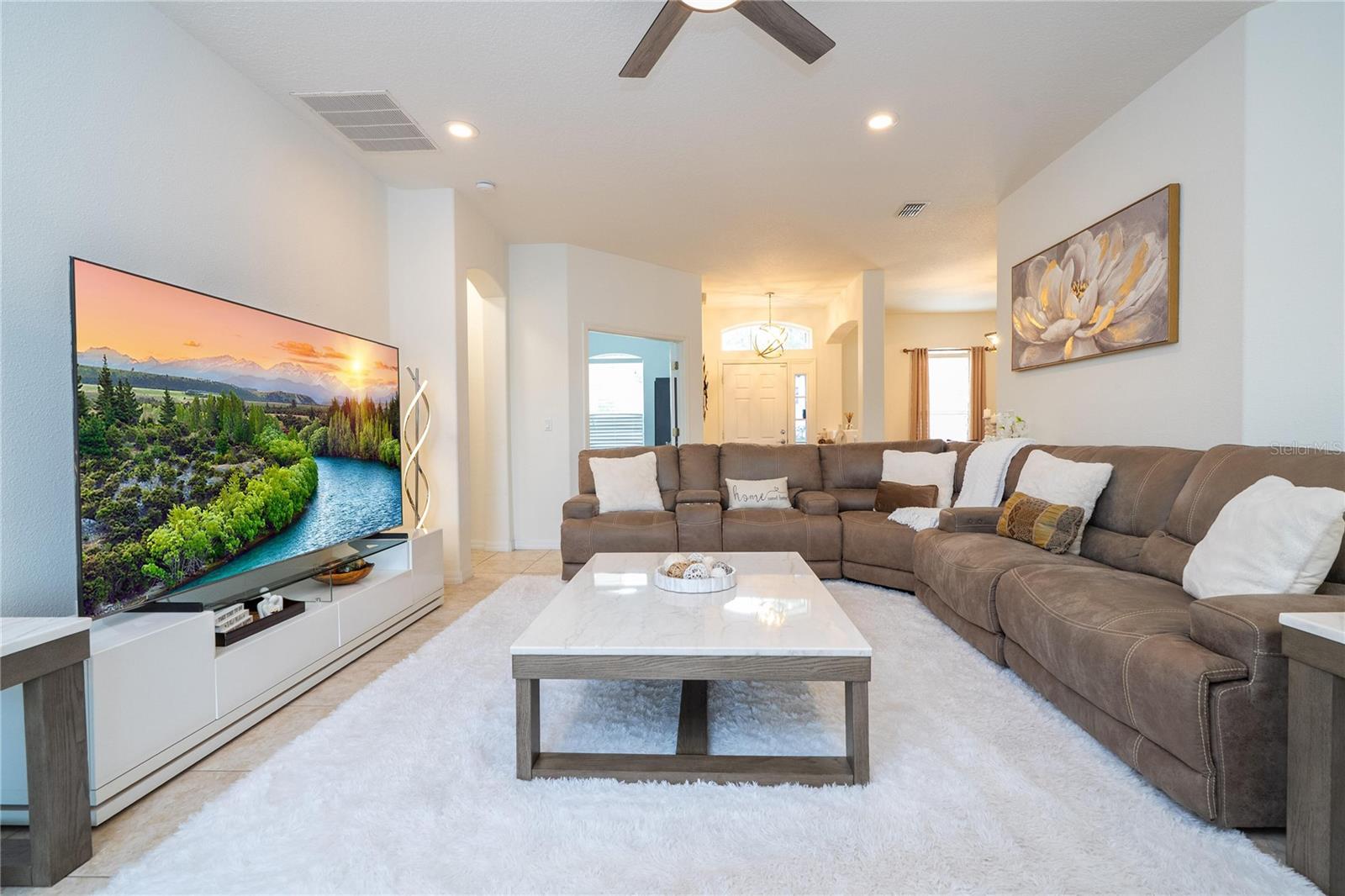 BELLALAGO PH 4P - Residential