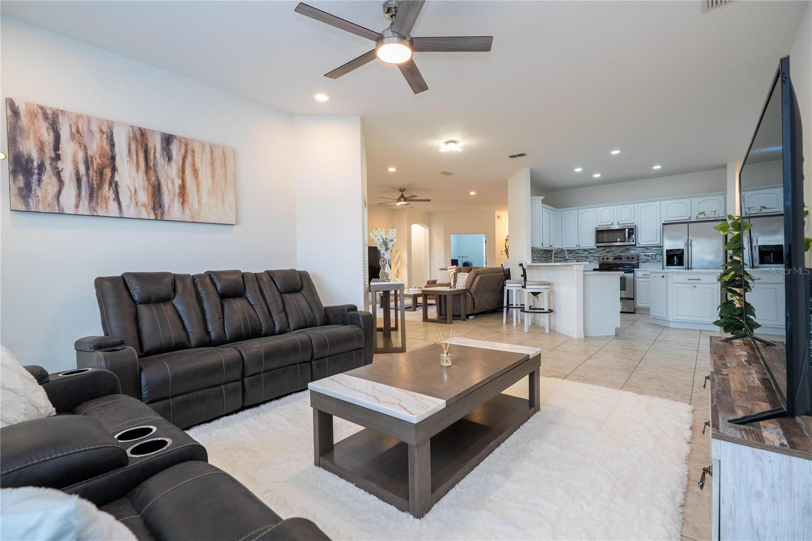 BELLALAGO PH 4P - Residential