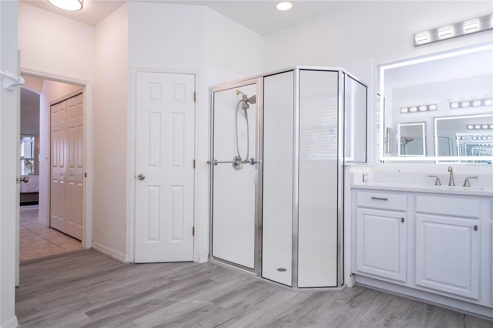 BELLALAGO PH 4P - Residential