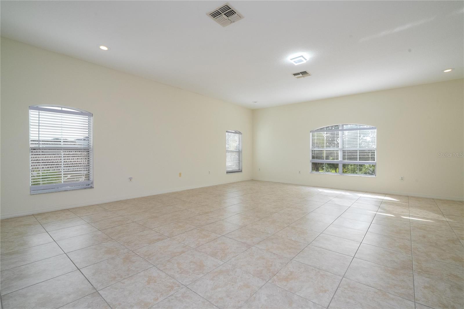 BELLALAGO PH 4P - Residential