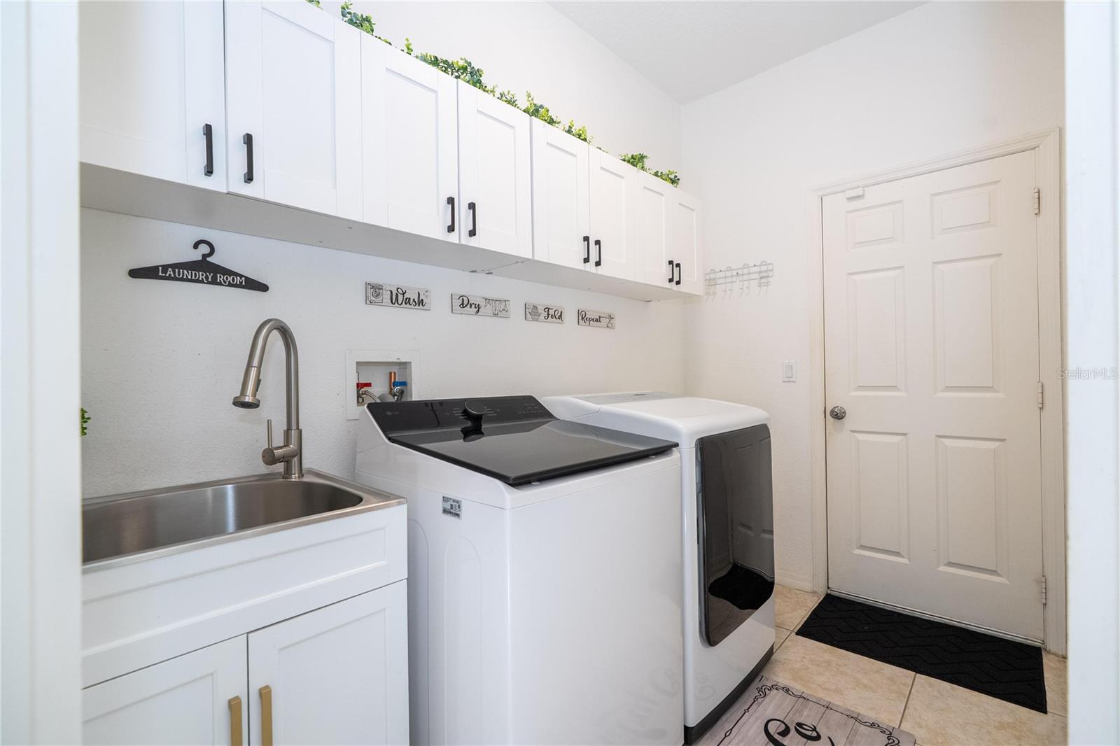 BELLALAGO PH 4P - Residential