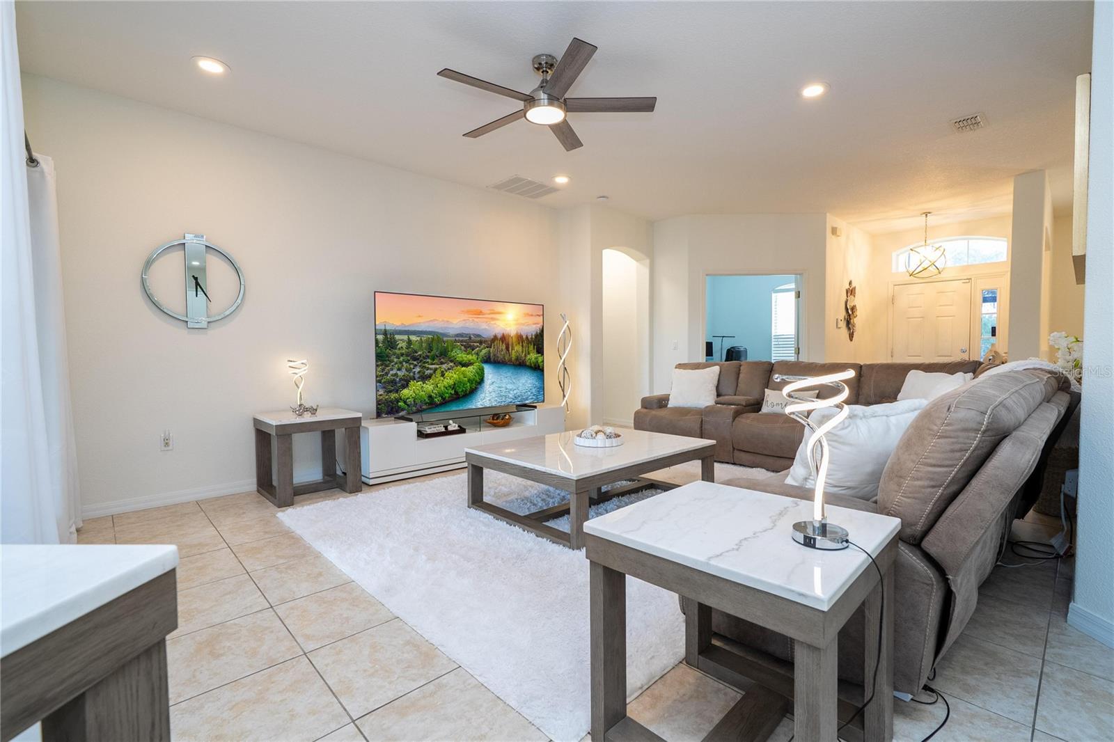 BELLALAGO PH 4P - Residential