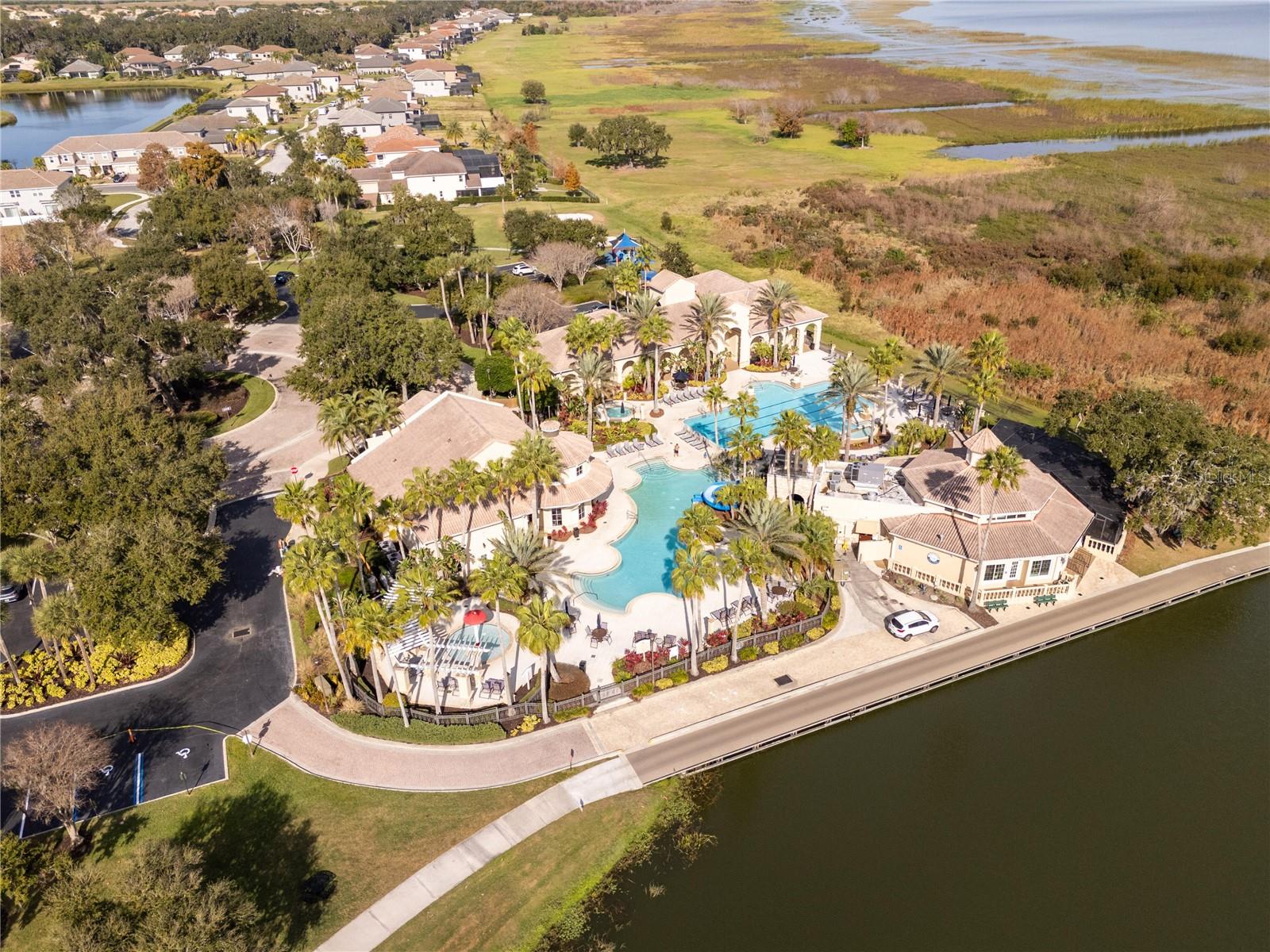 BELLALAGO PH 4P - Residential