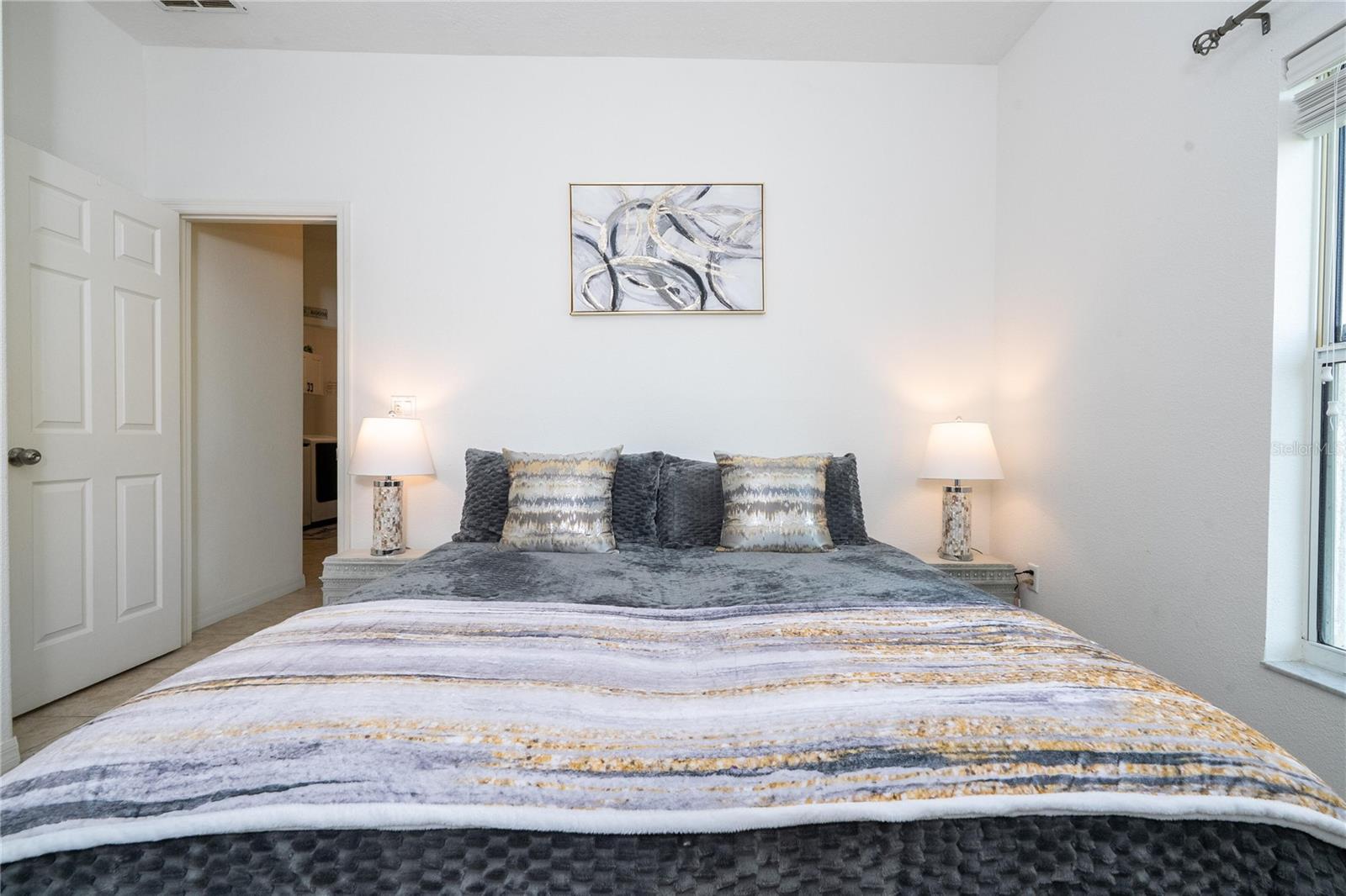 BELLALAGO PH 4P - Residential